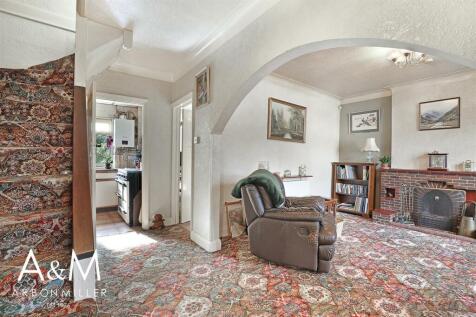 Open Plan Entrance Hall