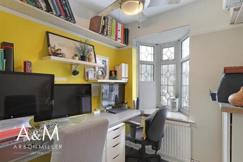Bedroom/Home Office