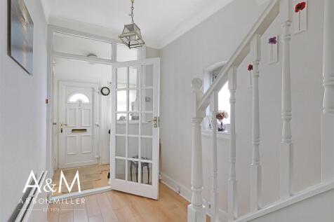 Entrance Porch/Hall