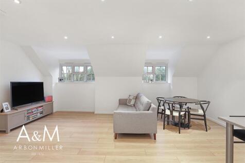 OPEN PLAN LOUNGE KITCHEN