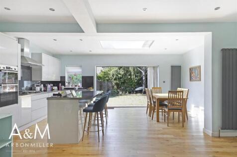 OPEN PLAN KITCHEN/DINER