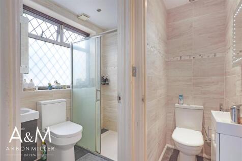 Shower Room/Sep WC