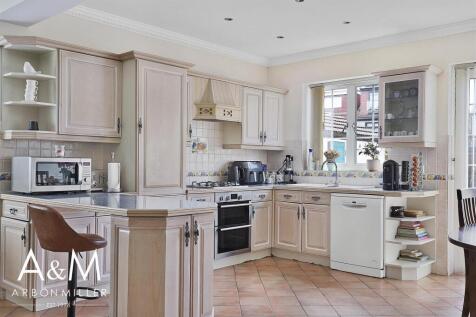 EXTENDED KITCHEN DINER