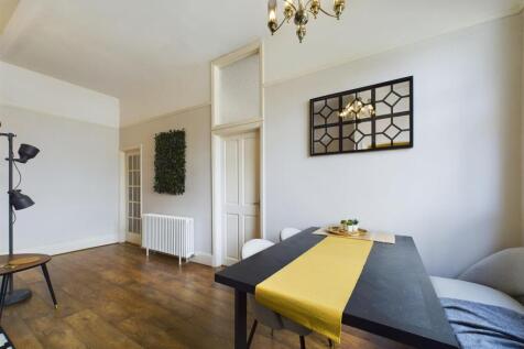 Lounge/Kitchen