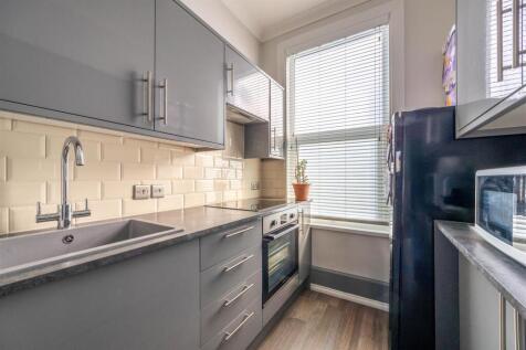 Kitchen/Bedroom 3