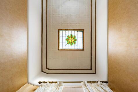 Landing Ceiling
