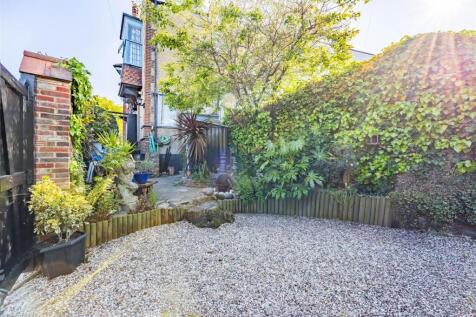Garden/Driveway