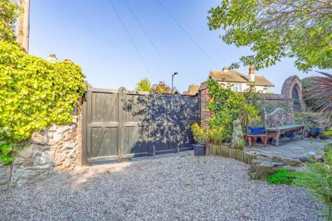 Garden/Driveway