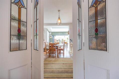 Lounge Doors