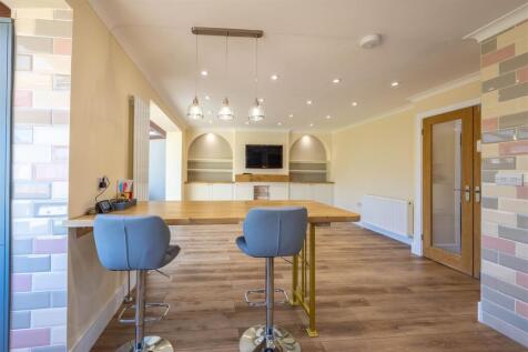 Kitchen/Lounge