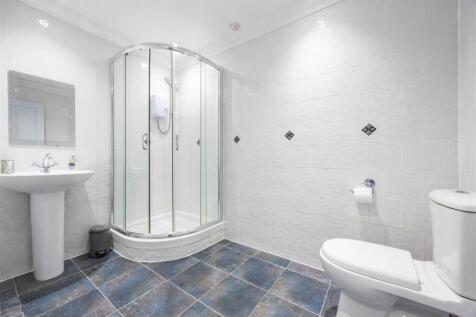 Bedroom 2 En-Suite