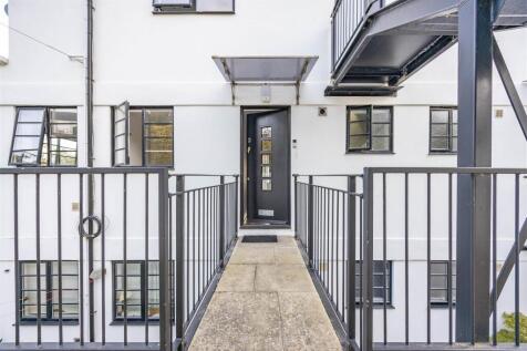 Private Entrance
