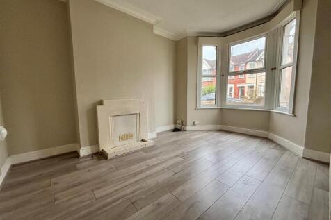 Living Room.jpg