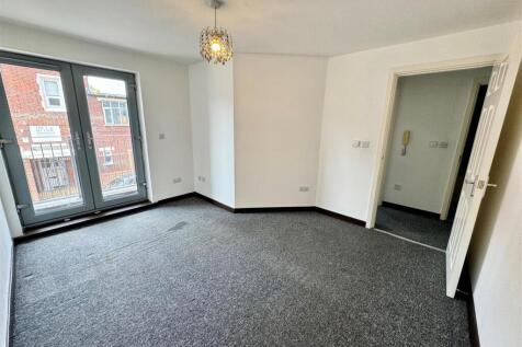 Main Bedroom.jpg