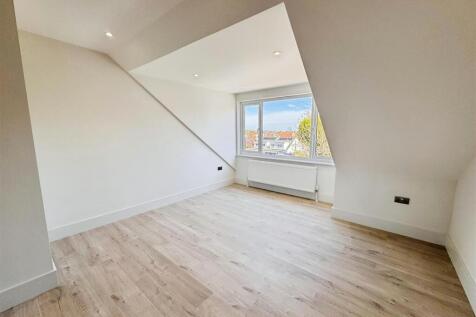 Living Room.jpg