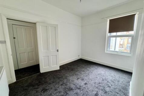 Bedroom2.jpg