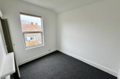 Bedroom3.jpg