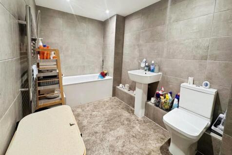 Bathroom.jpg