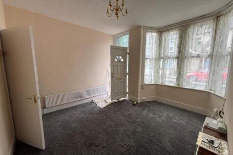 Living Room.jpg