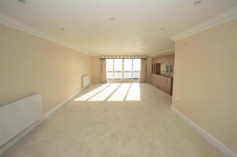 Front Room&#43;Diner.jpg