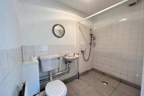 Shower Room .jpg