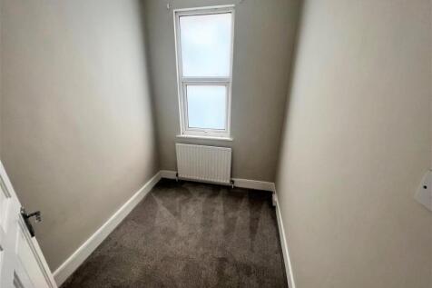 Bedroom 3.jpg
