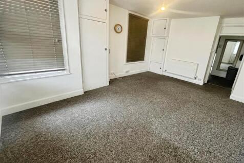 Living Room.jpg