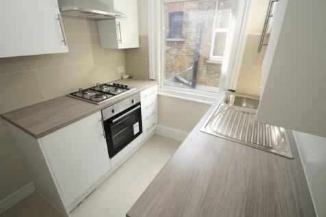 Kitchen 2.jpg