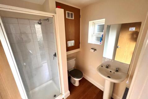 Shower Room.jpg