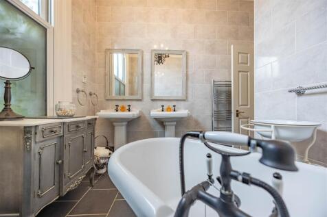 Bedroom 1 En-Suite