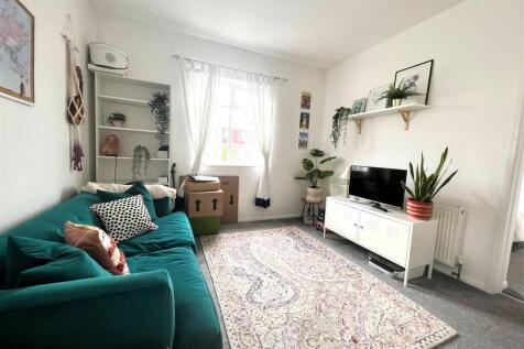 Living Room.jpg