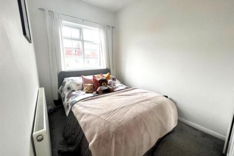 Bedroom1.jpg