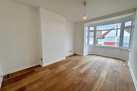 LivingRoom.jpg