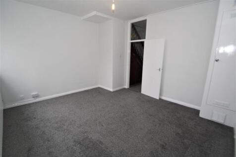 Living Room2.jpg