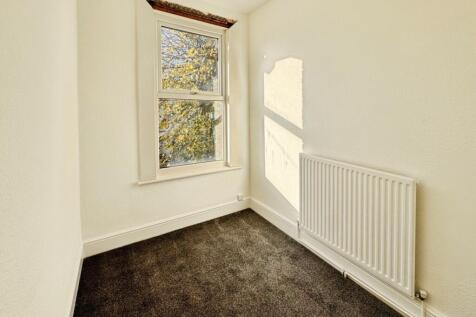 Small Bedroom
