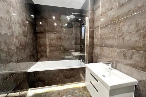 Bathroom1.jpg