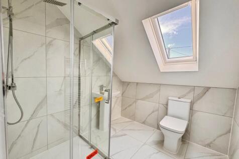 pbox-bathroom-376448.jpg