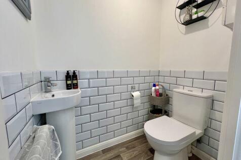 Cloakroom WC