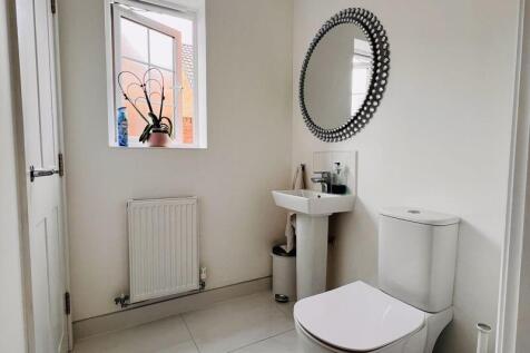 Cloakroom WC