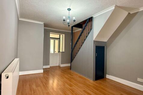 Living /Dining area