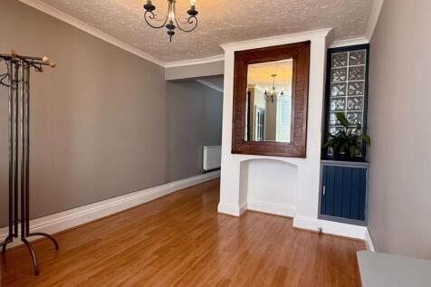 Living /Dining area