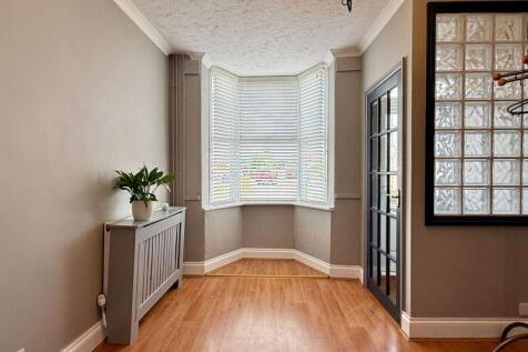Living /Dining area