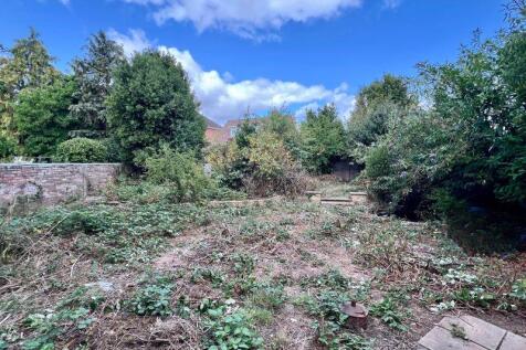 REAT GARDEN