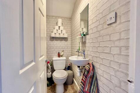 1st Floor WC