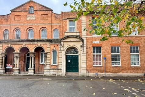 Kings Chapel Apartments