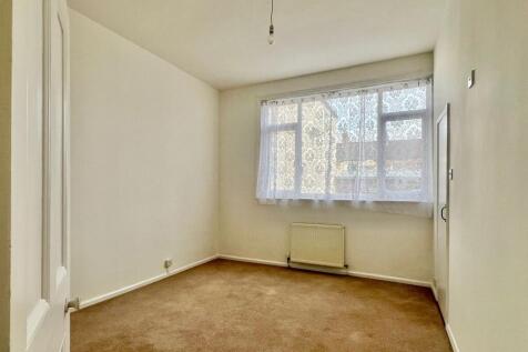 40 Belvedere Road Bedroom