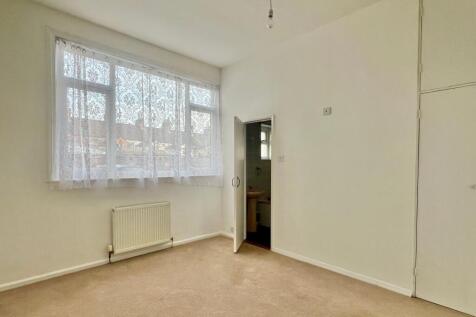 40 Belvedere Road Bedroom