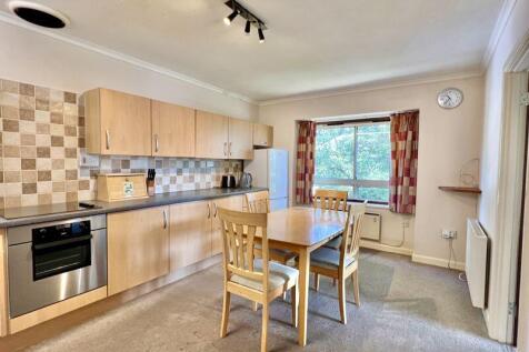 KITCHREN DINING ROOM