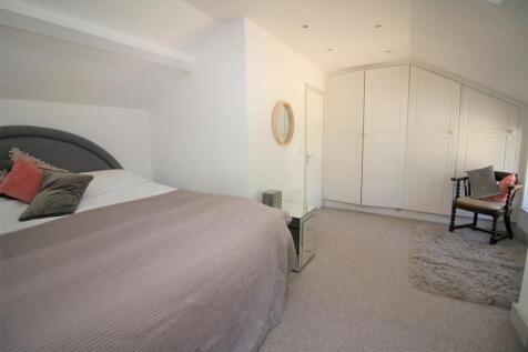 Master Bedroom.JPG
