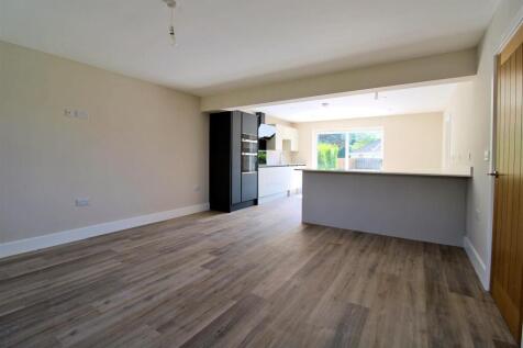 Kitchen/Family room